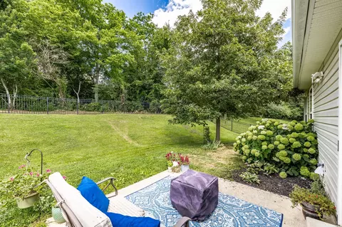 Exterior - 110 Dimaggio Dr, Springfield, TN 37172 photo 9 of 12