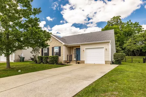 Exterior - 110 Dimaggio Dr, Springfield, TN 37172 photo 3 of 12