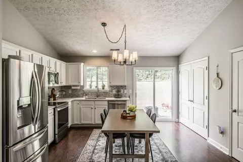 Kitchen - 110 Dimaggio Dr, Springfield, TN 37172 photo 2 of 5