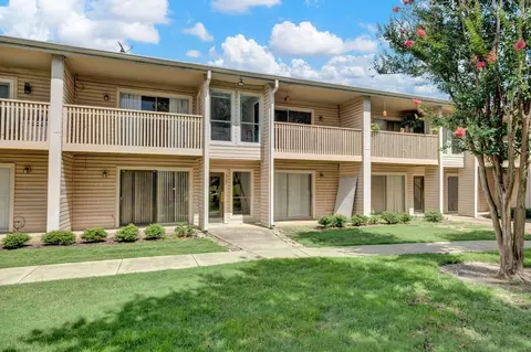 6787 Quail Hollow Ct #4, Memphis, TN 38120