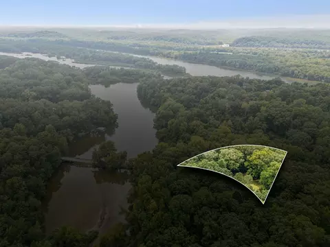 111 Mud Hill Rd, Dover, TN 37058