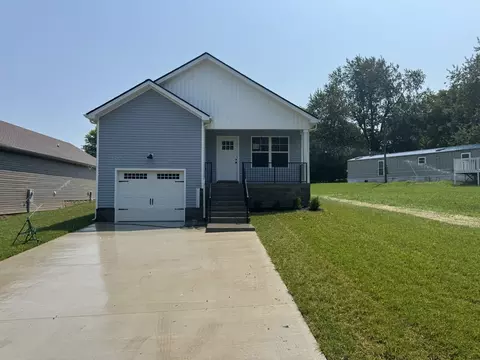 230 Arkansas Ave, Oak Grove, KY 42262