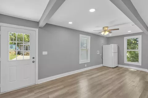 Living - 223 4th Ave E, Springfield, TN 37172 photo 1 of 1