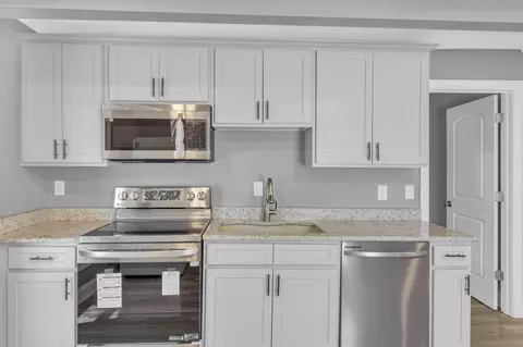 Kitchen - 223 4th Ave E, Springfield, TN 37172 photo 1 of 2
