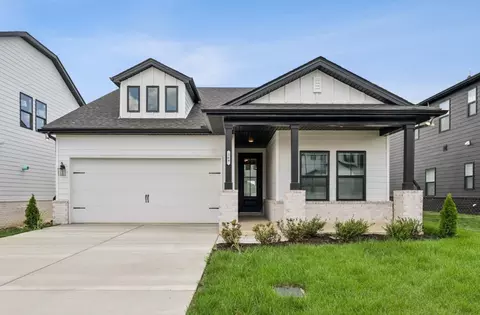 207 Conger Dr, Lebanon, TN 37087