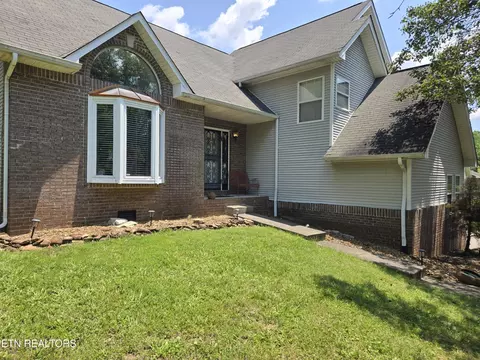 108 Tempura Dr, Oak Ridge, TN 37830