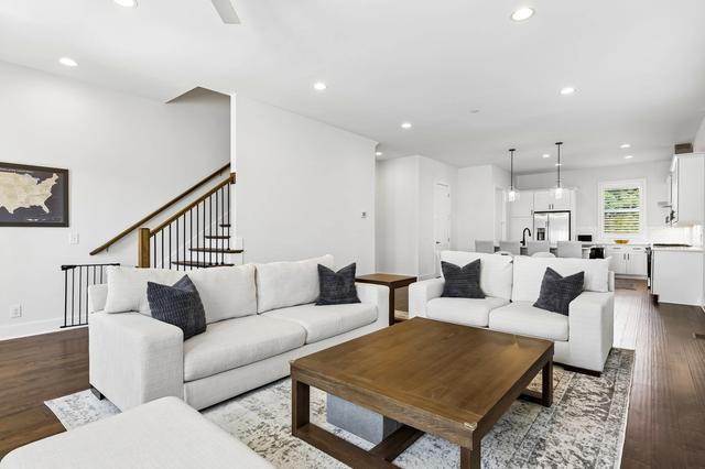 1007 44th Ave N, Nashville, TN 37209