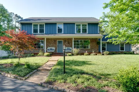 105 Trout Valley Dr, Hendersonville, TN 37075