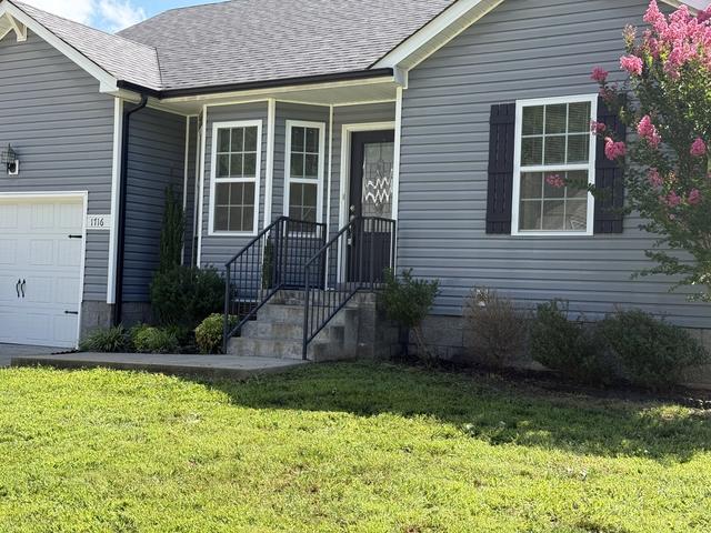 1716 Rains Rd, Clarksville, TN 37042