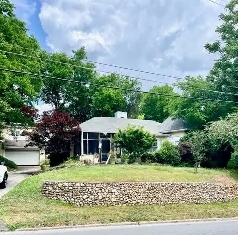 117 Shallowford Rd, Chattanooga, TN 37404