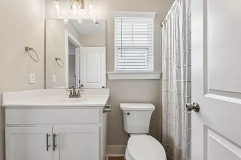 Bath - 710 Vrabel Rd, Murfreesboro, TN 37130 photo 4 of 4