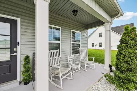 Exterior - 710 Vrabel Rd, Murfreesboro, TN 37130 photo 3 of 10