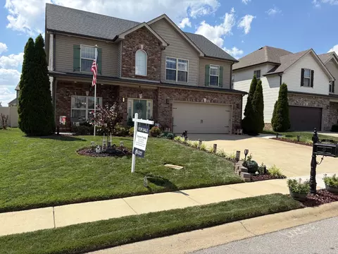 920 Tanager Ct, Clarksville, TN 37040