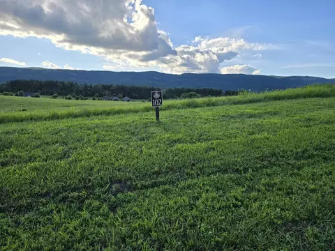 102 Pinnacle Point Dr, Dunlap, TN 37327