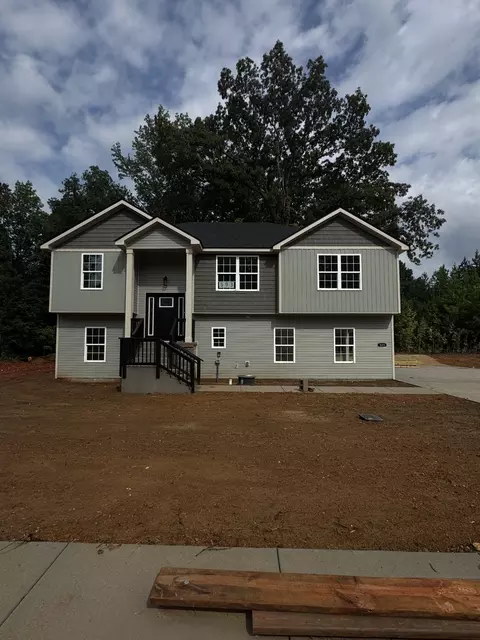 321 Tisha Ct, Clarksville, TN 37042