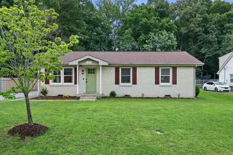 105 Billy Robb St, Greenbrier, TN 37073