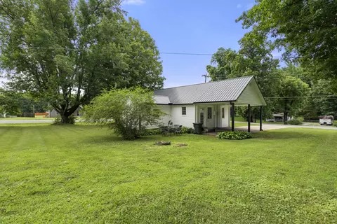 Exterior - 100 Brook Dr, Dickson, TN 37055 photo 8 of 8