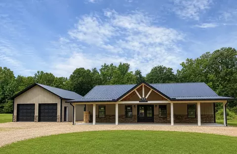 2853 Lick Creek Rd, Linden, TN 37096