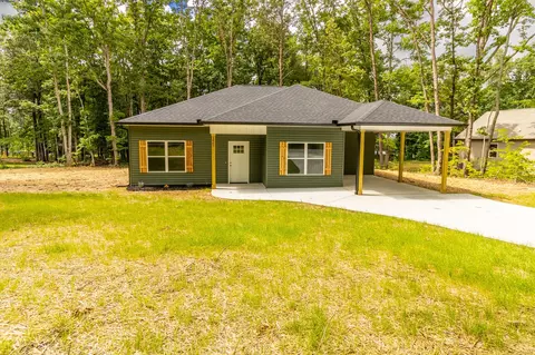 1407 Mountain View Rd, Benton, TN 37307