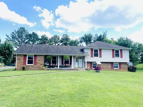 3276 Trough Springs Rd, Clarksville, TN 37043