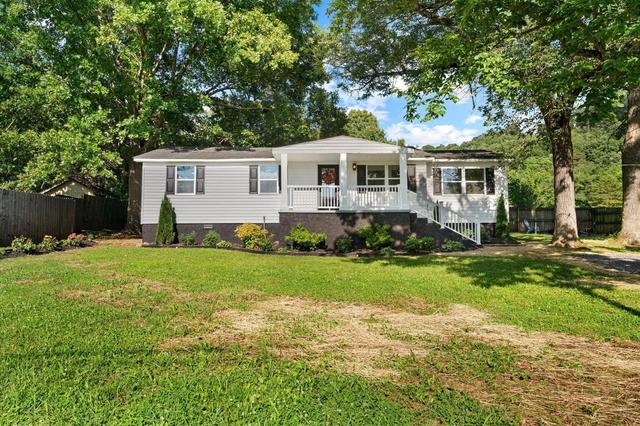 90 Whitman St, Ringgold, GA 30736