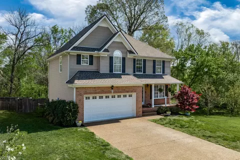 2102 Burgess Ln, Spring Hill, TN 37174