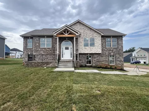 794 Carrillo Dr, Clarksville, TN 37040