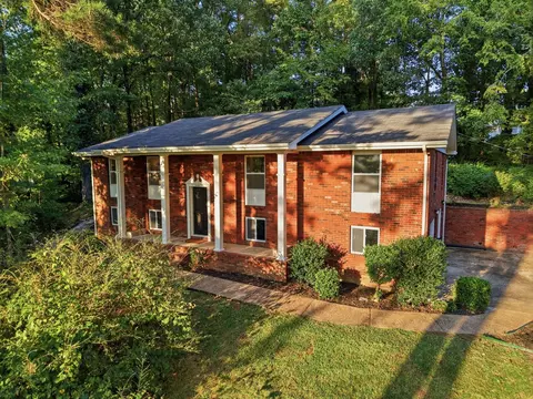 Exterior - 7101 Moreview Rd, Chattanooga, TN 37412 photo 2 of 6