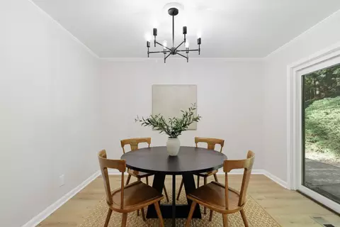 Dining - 7101 Moreview Rd, Chattanooga, TN 37412 photo 2 of 3
