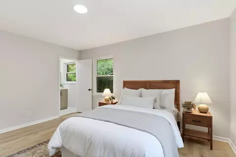 Bedroom - 7101 Moreview Rd, Chattanooga, TN 37412 photo 4 of 7