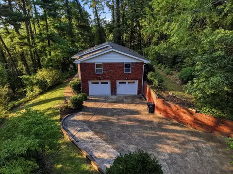 Exterior - 7101 Moreview Rd, Chattanooga, TN 37412 photo 3 of 6