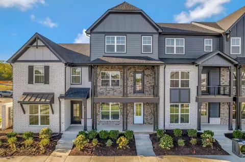614 Granbury Pvt Dr, Hendersonville, TN 37075