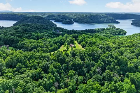 280 Timber Ln, Sparta, TN 38583