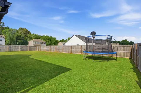 Exterior - 2079 Claudia Ln, Springfield, TN 37172 photo 5 of 9