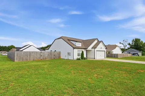 Exterior - 2079 Claudia Ln, Springfield, TN 37172 photo 3 of 9