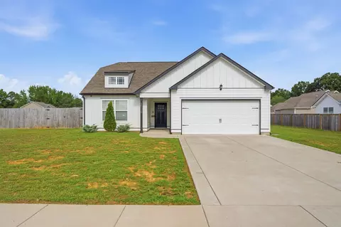 2079 Claudia Ln, Springfield, TN 37172