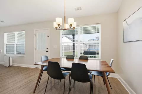 Dining - 2079 Claudia Ln, Springfield, TN 37172 photo 2 of 2