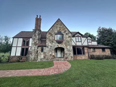 202 Oak Hill Dr, Mcminnville, TN 37110