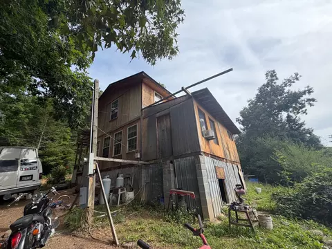 1757 Daxa Way, Sevierville, TN 37876