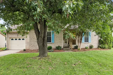 2132 Riverway Dr, Old Hickory, TN 37138