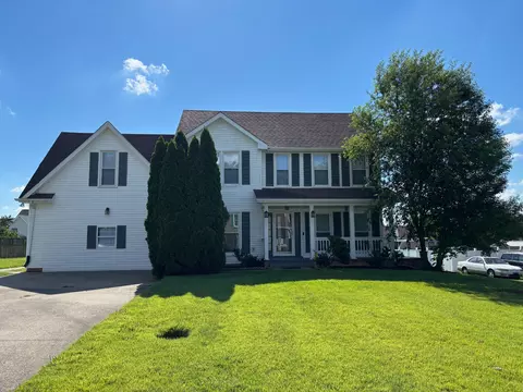 3321 Greenspoint Dr, Clarksville, TN 37042