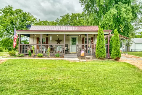 3389 Jefferson Davis Hwy W, Elkton, KY 42220