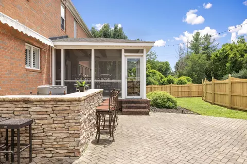 Exterior - 1005 Market St, Franklin, TN 37067 photo 12 of 17