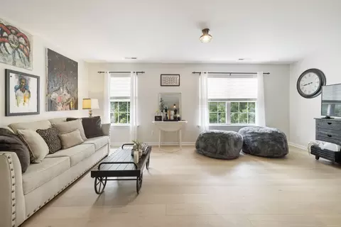 Living - 1005 Market St, Franklin, TN 37067 photo 7 of 7