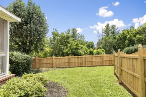 Exterior - 1005 Market St, Franklin, TN 37067 photo 16 of 17