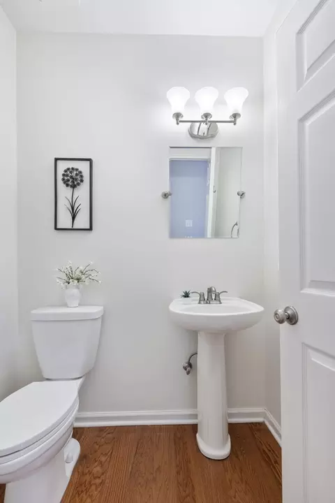 Bath - 1005 Market St, Franklin, TN 37067 photo 1 of 10