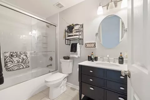 Bath - 1005 Market St, Franklin, TN 37067 photo 10 of 10