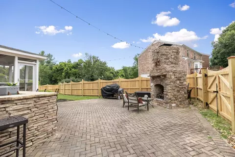 Exterior - 1005 Market St, Franklin, TN 37067 photo 14 of 17