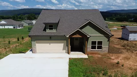 2266 White Ridge Rd, Pelham, TN 37366