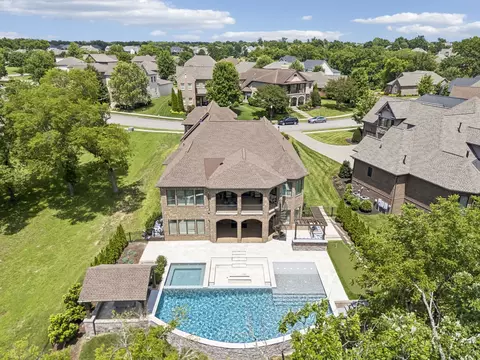 1149 Mccrory Cir, Gallatin, TN 37066